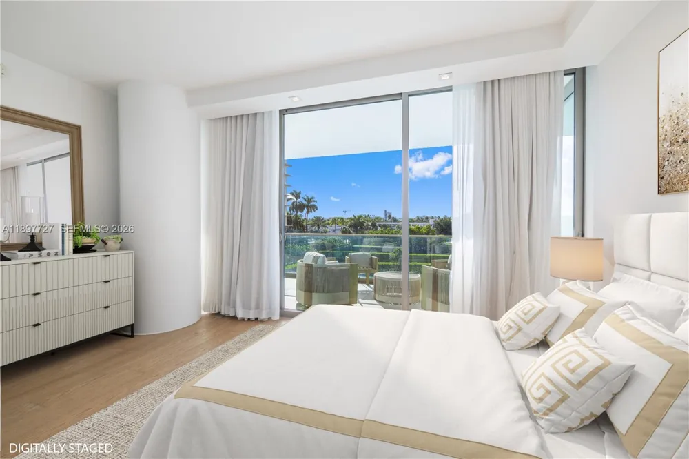 10201 Collins Ave #311 Bal Harbour, FL 33154
