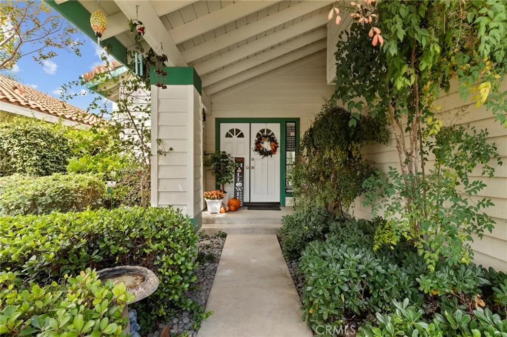 12401 Willow Forest Drive Moorpark, CA 93021