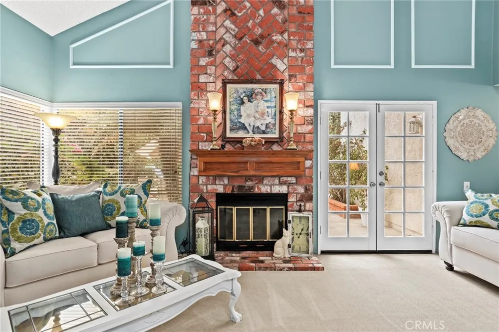 12401 Willow Forest Drive Moorpark, CA 93021