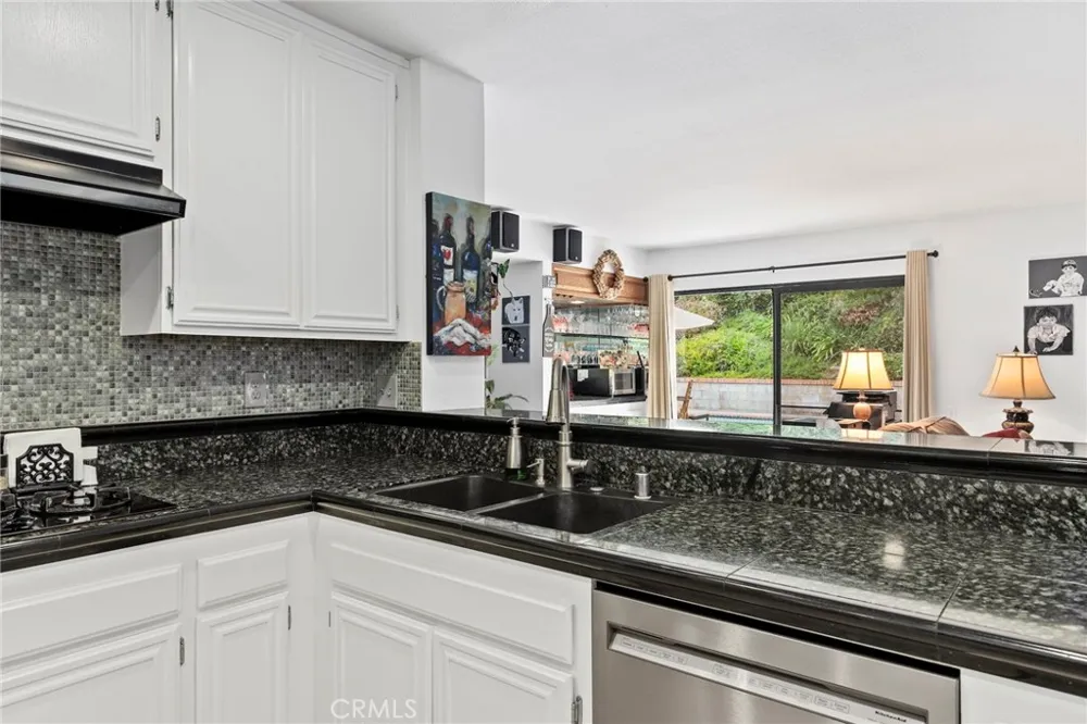 12401 Willow Forest Drive Moorpark, CA 93021