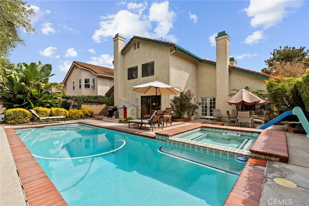 12401 Willow Forest Drive Moorpark, CA 93021