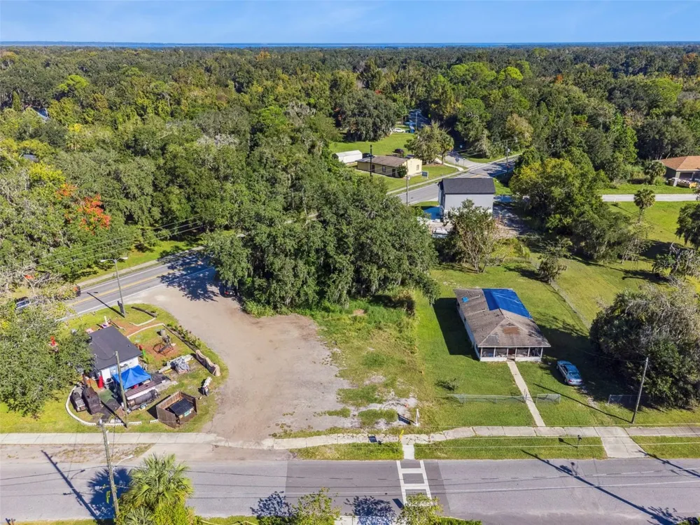 323 E FRANKLIN STREET Oviedo, FL 32765