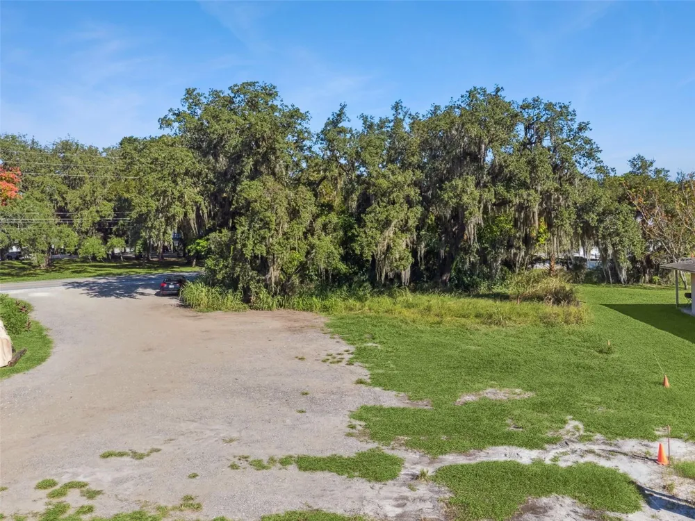 323 E FRANKLIN STREET Oviedo, FL 32765