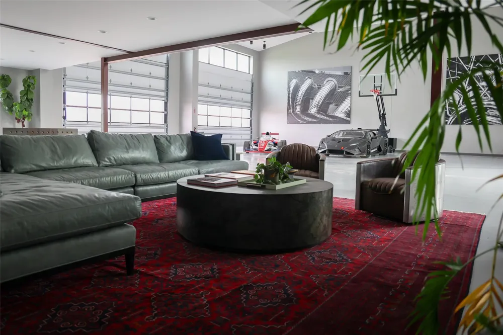 8001 Circuit of the Americas Boulevard #2101 Del Valle, TX 78617