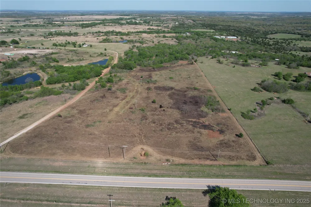 S Hwy 18 Highway Pawnee, OK 74058