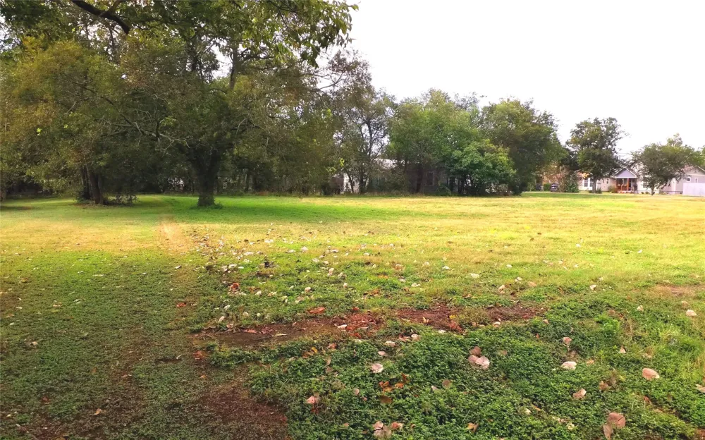 301 4th Street Eddy, TX 76524