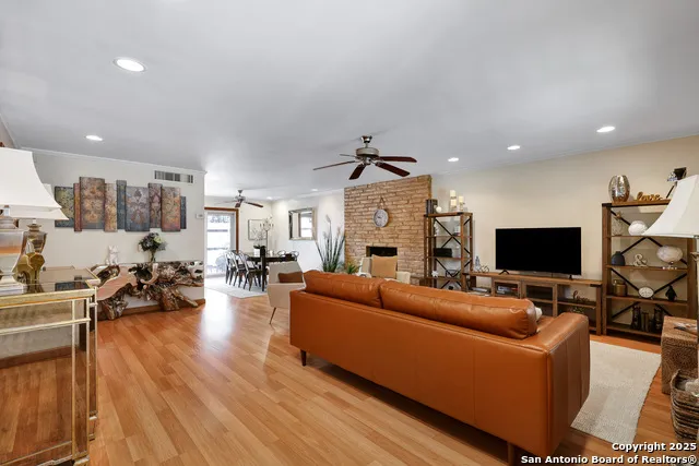 8715 Starcrest #19 San Antonio, TX 78217