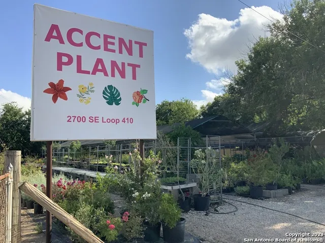 2700 SE Loop 410 San Antonio, TX 78222