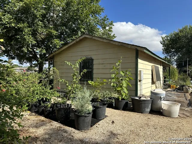 2700 SE Loop 410 San Antonio, TX 78222