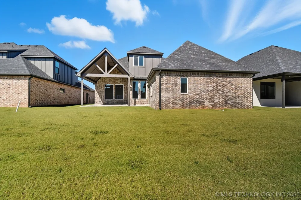 5708 E 126th Street S Bixby, OK 74008