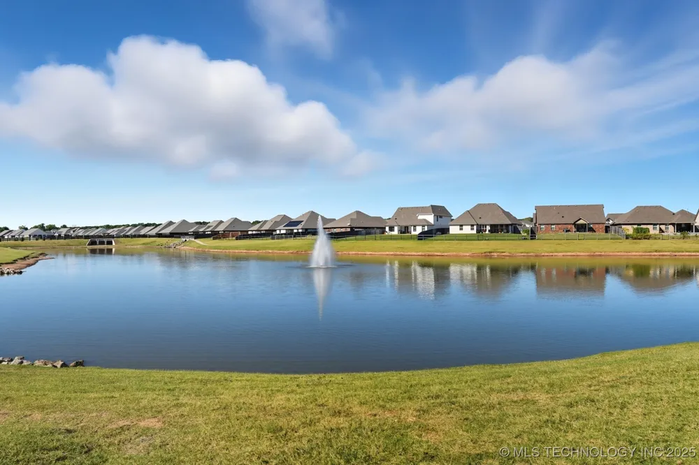 5708 E 126th Street S Bixby, OK 74008