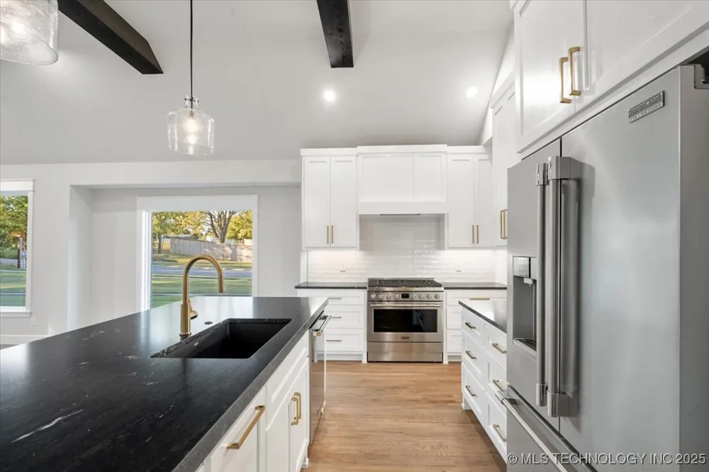 11308 S Fir Avenue W Jenks, OK 74037