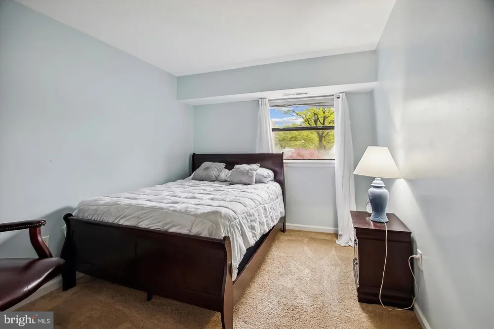 21 SILVERWOOD CIRCLE #4 Annapolis, MD 21403