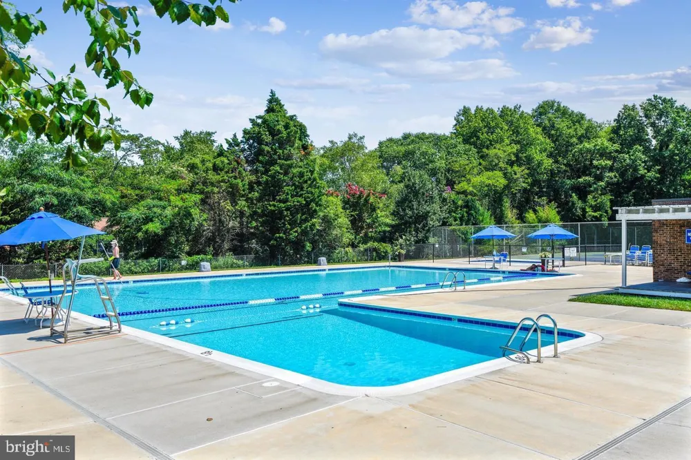 21 SILVERWOOD CIRCLE #4 Annapolis, MD 21403