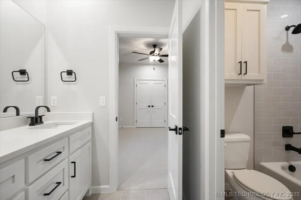 11312 S Fir Avenue W Jenks, OK 74037