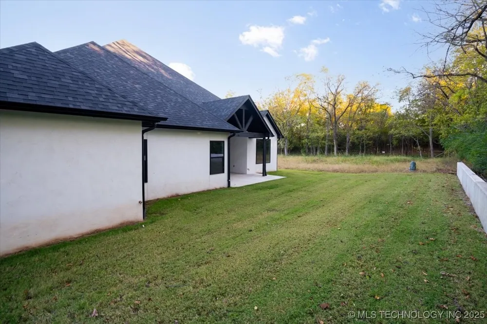 11312 S Fir Avenue W Jenks, OK 74037