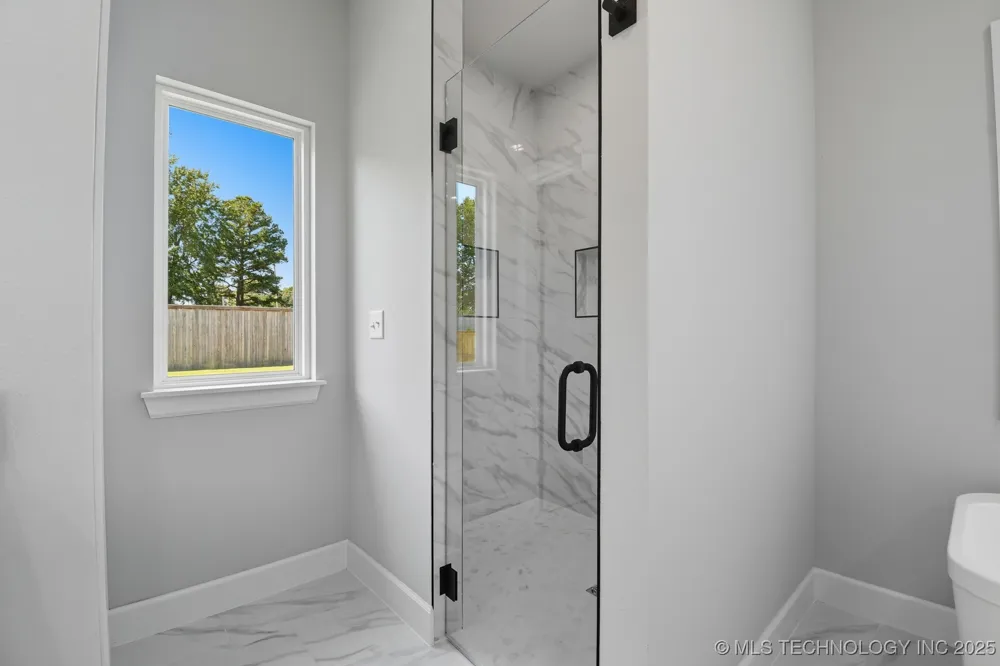 11212 S Fir Avenue W Jenks, OK 74037