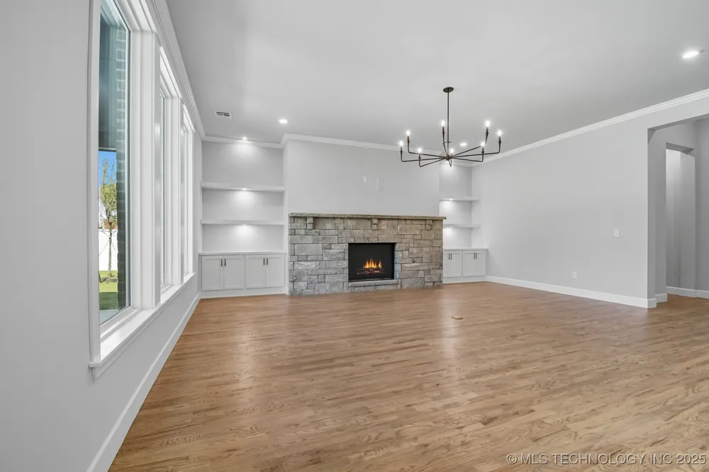 11212 S Fir Avenue W Jenks, OK 74037