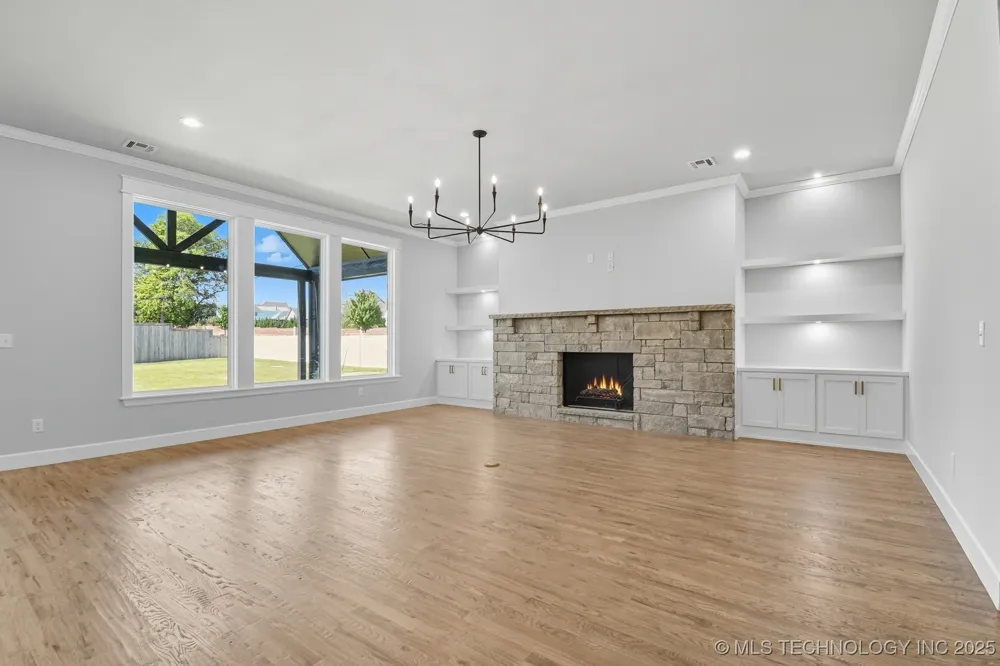 11212 S Fir Avenue W Jenks, OK 74037