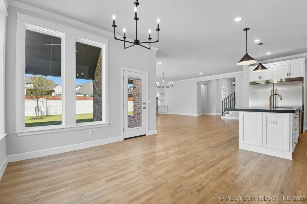 11212 S Fir Avenue W Jenks, OK 74037