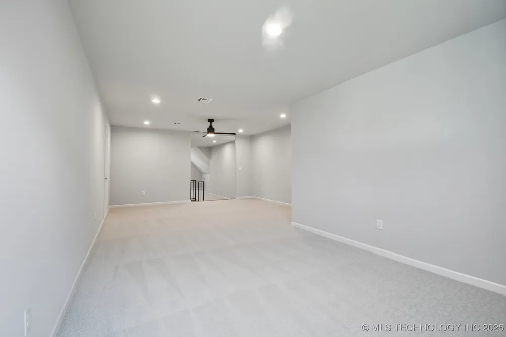11212 S Fir Avenue W Jenks, OK 74037