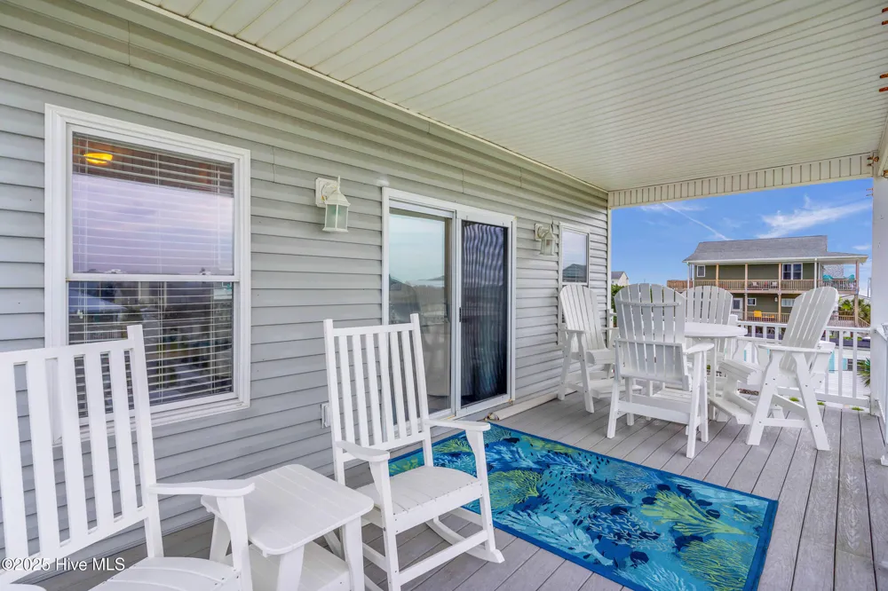 8014 8th Street Surf City, NC 28445
