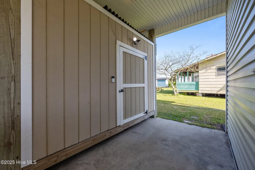 8014 8th Street Surf City, NC 28445