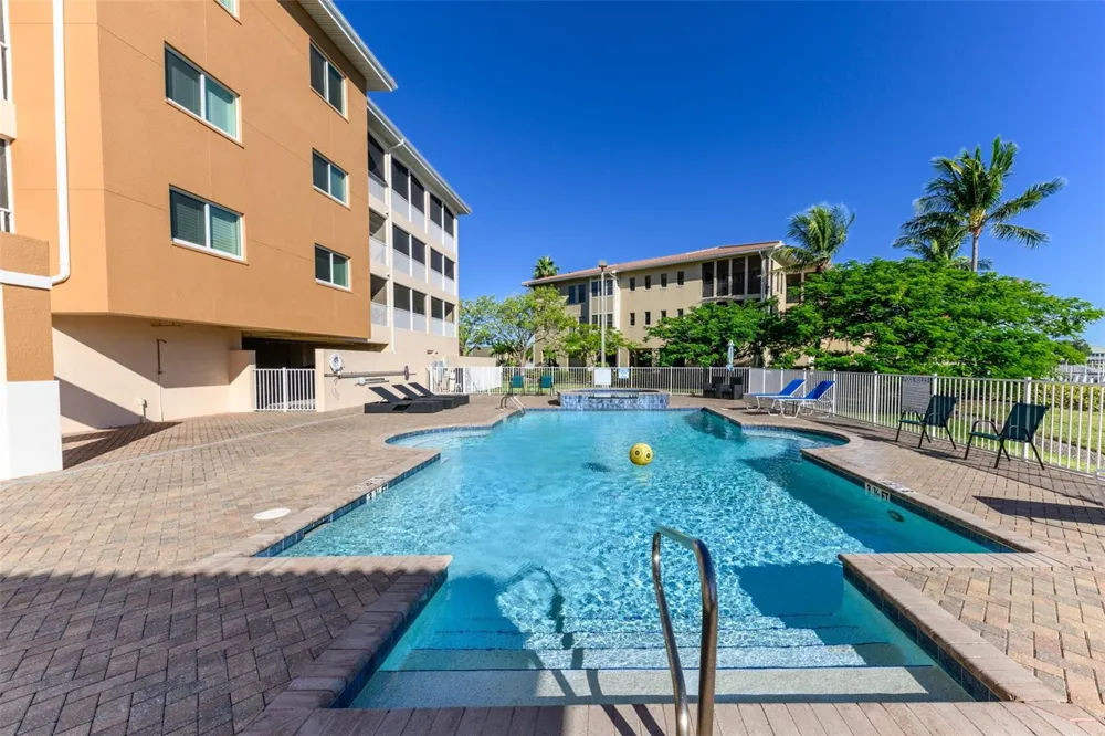 3322 PURPLE MARTIN DRIVE #135 Punta Gorda, FL 33950