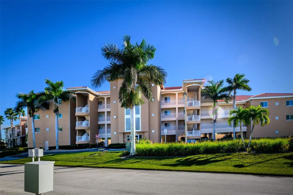 3322 PURPLE MARTIN DRIVE #135 Punta Gorda, FL 33950