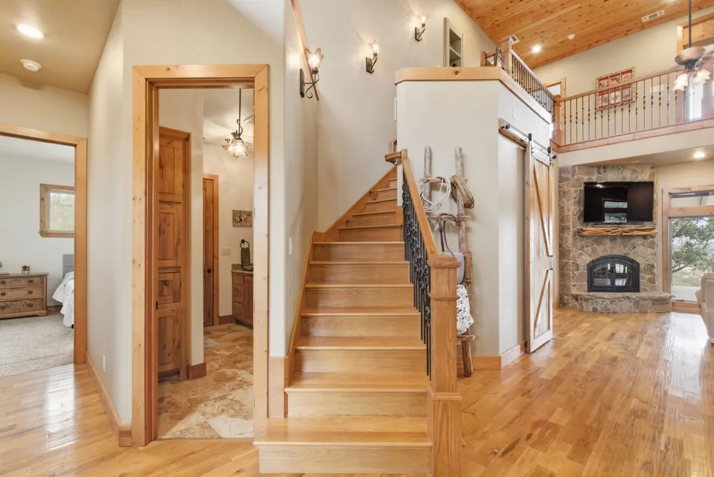 735 Gresham Lane Jacksboro, TX 76458