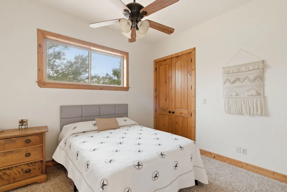 735 Gresham Lane Jacksboro, TX 76458
