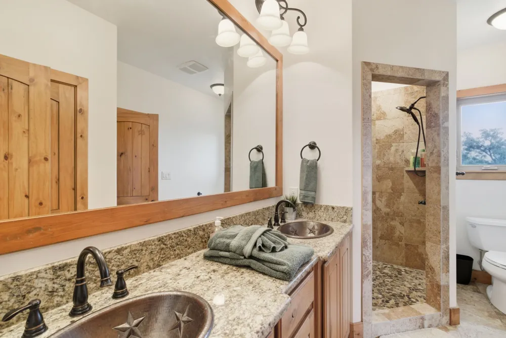 735 Gresham Lane Jacksboro, TX 76458