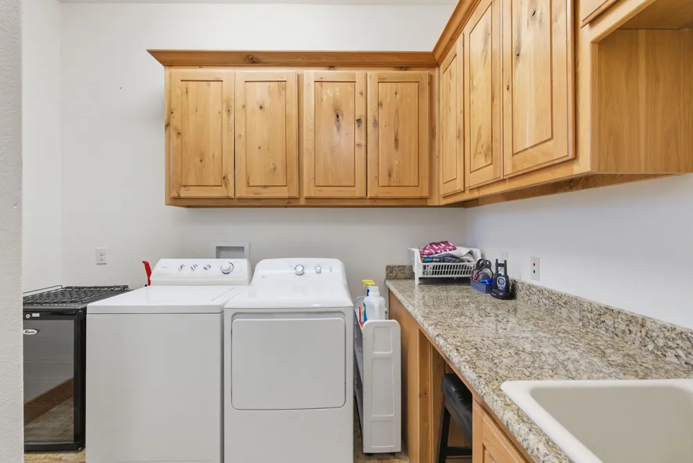 735 Gresham Lane Jacksboro, TX 76458