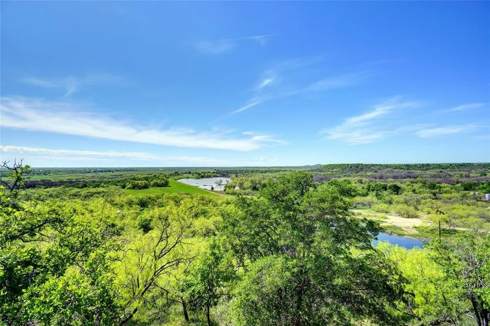 735 Gresham Lane Jacksboro, TX 76458