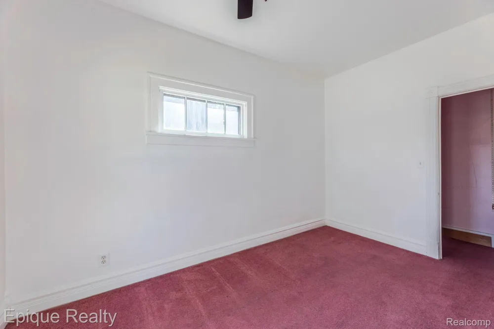1433 Poplar Street Port Huron City, MI 48060