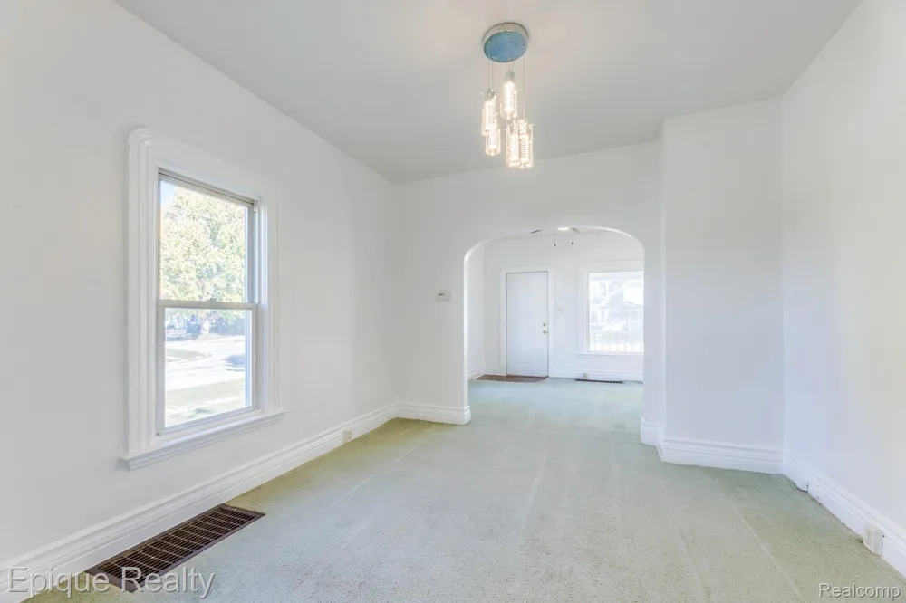1433 Poplar Street Port Huron City, MI 48060