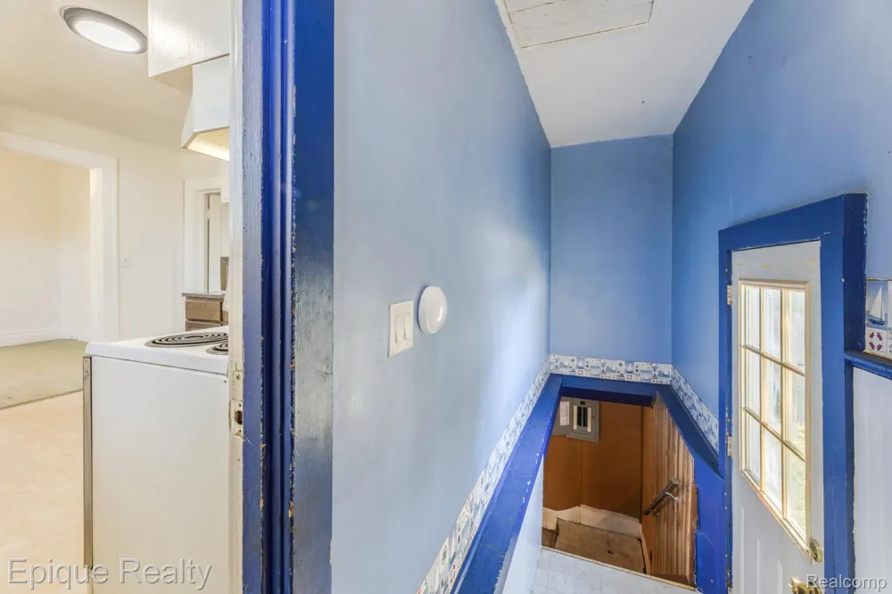 1433 Poplar Street Port Huron City, MI 48060