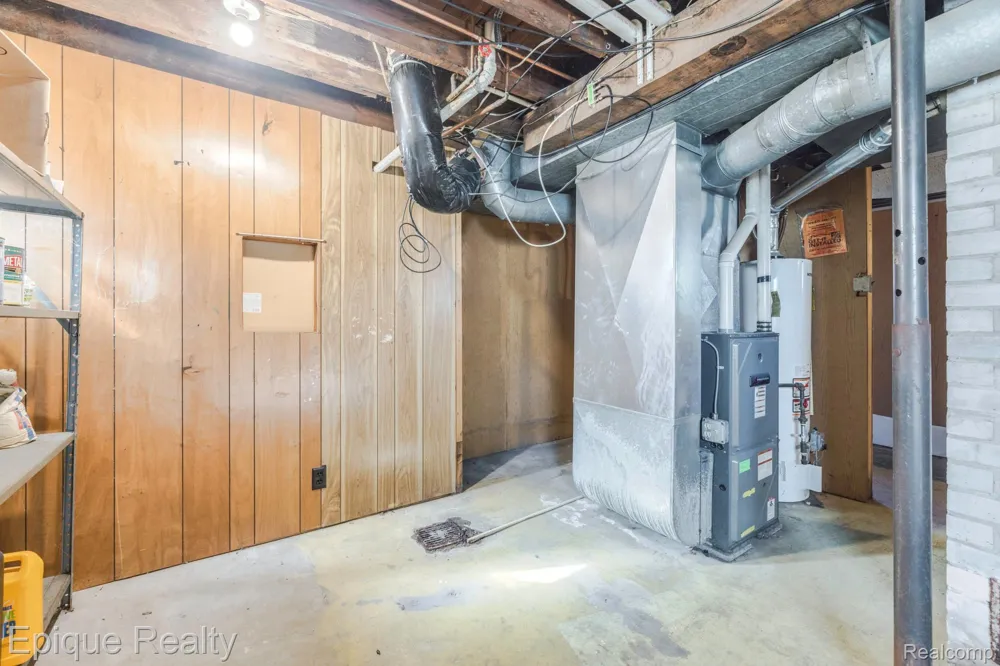 1433 Poplar Street Port Huron City, MI 48060