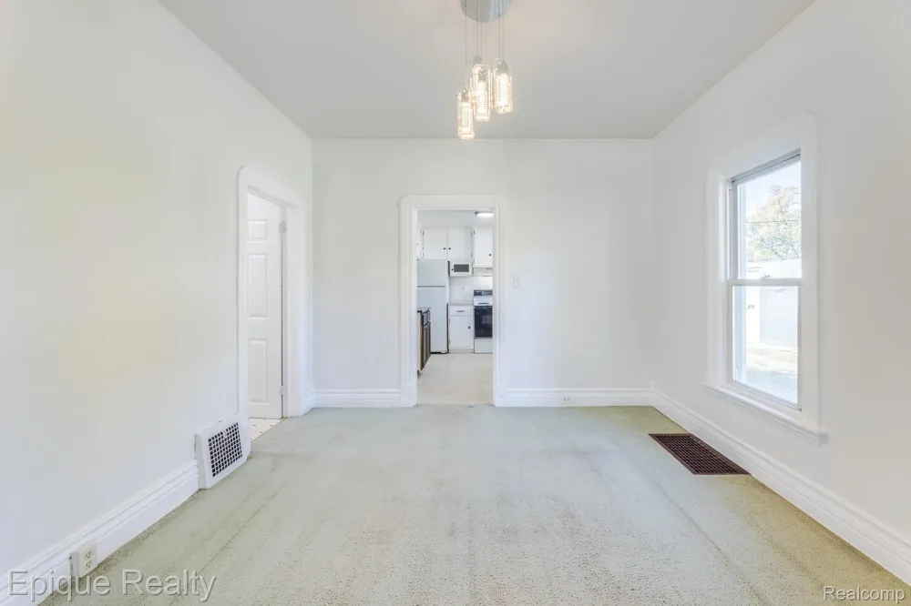 1433 Poplar Street Port Huron City, MI 48060
