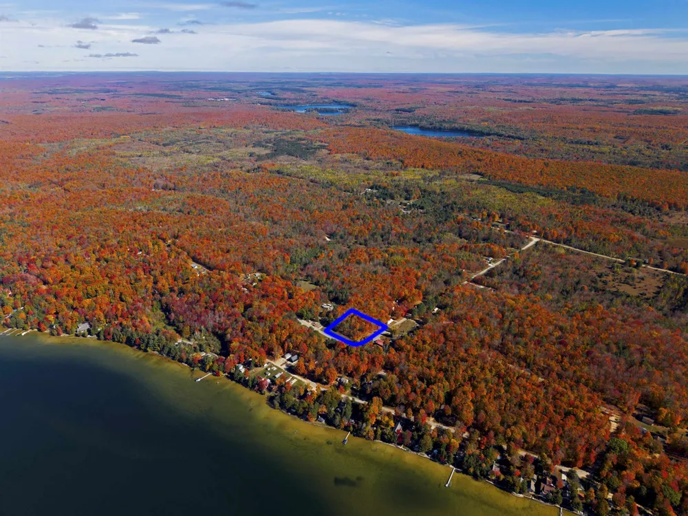 5038 NE East Shore Drive Coldsprings Township, MI 49646