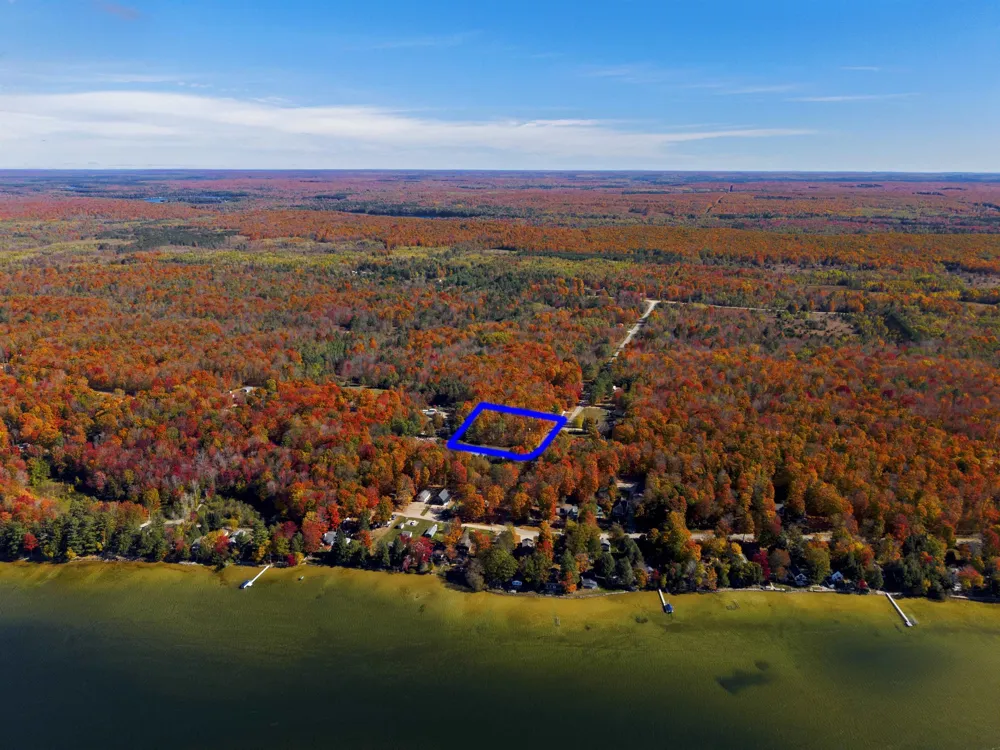 5038 NE East Shore Drive Coldsprings Township, MI 49646