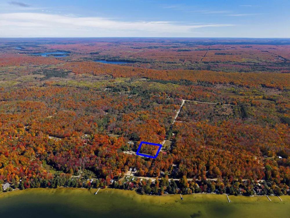 5038 NE East Shore Drive Coldsprings Township, MI 49646
