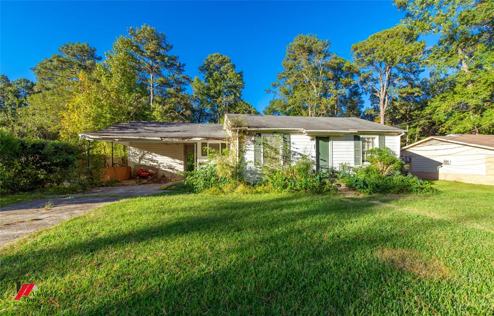 206 North Street Springhill, LA 71075