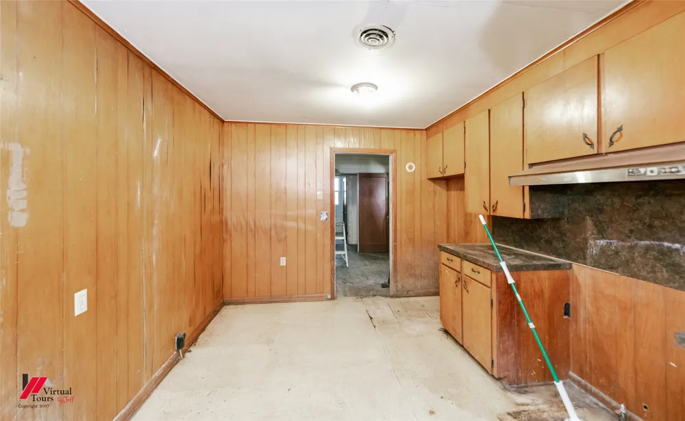 206 North Street Springhill, LA 71075