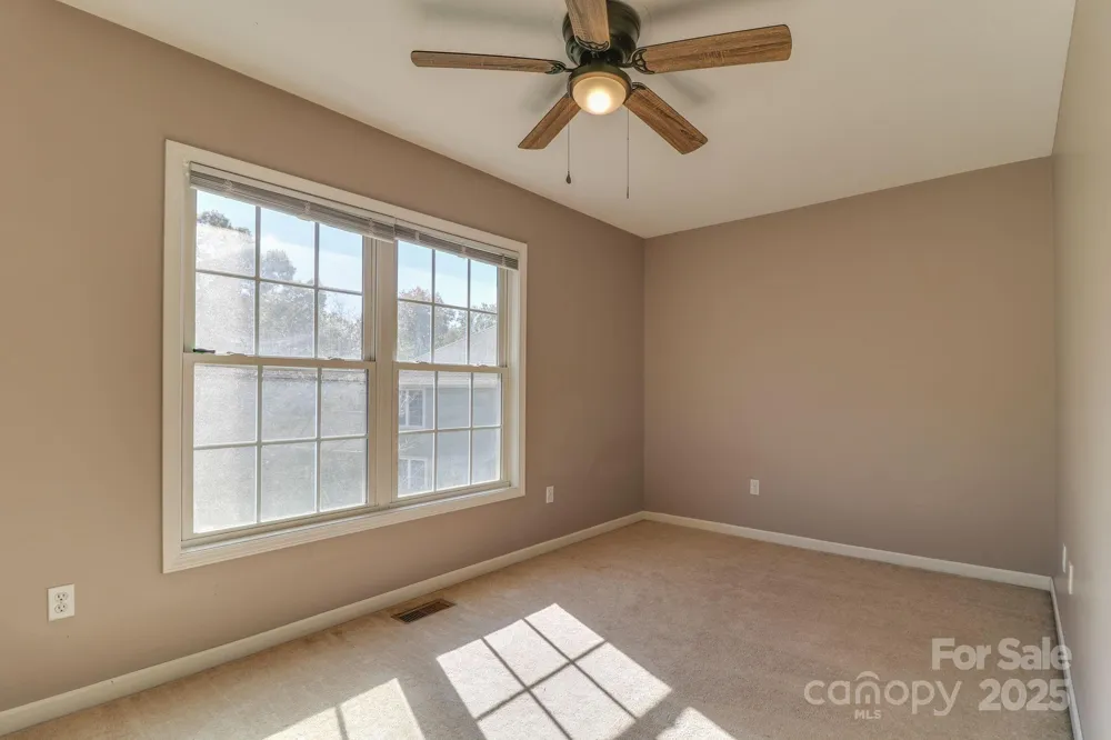 16 Aberdeen Drive Arden, NC 28704