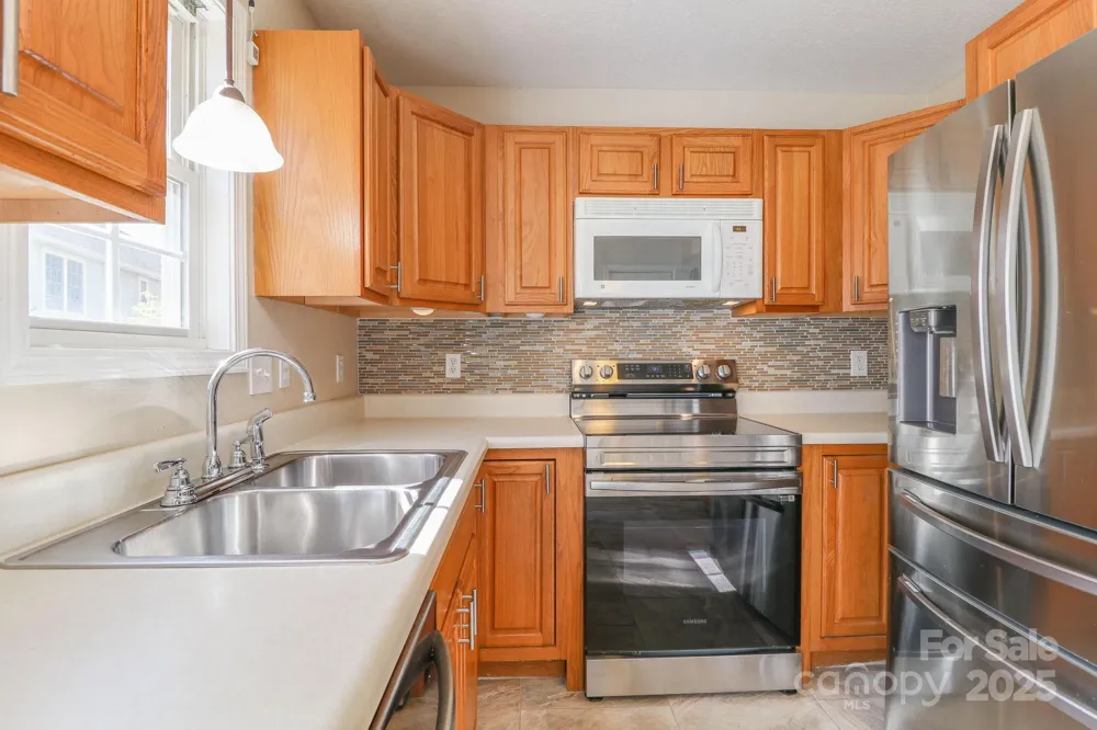 16 Aberdeen Drive Arden, NC 28704
