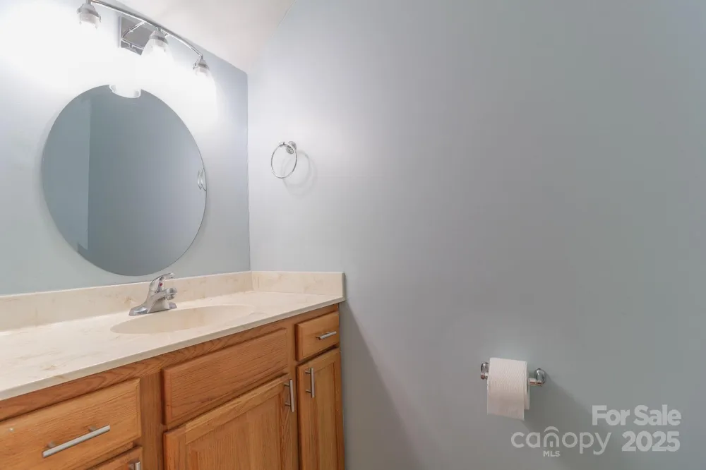 16 Aberdeen Drive Arden, NC 28704