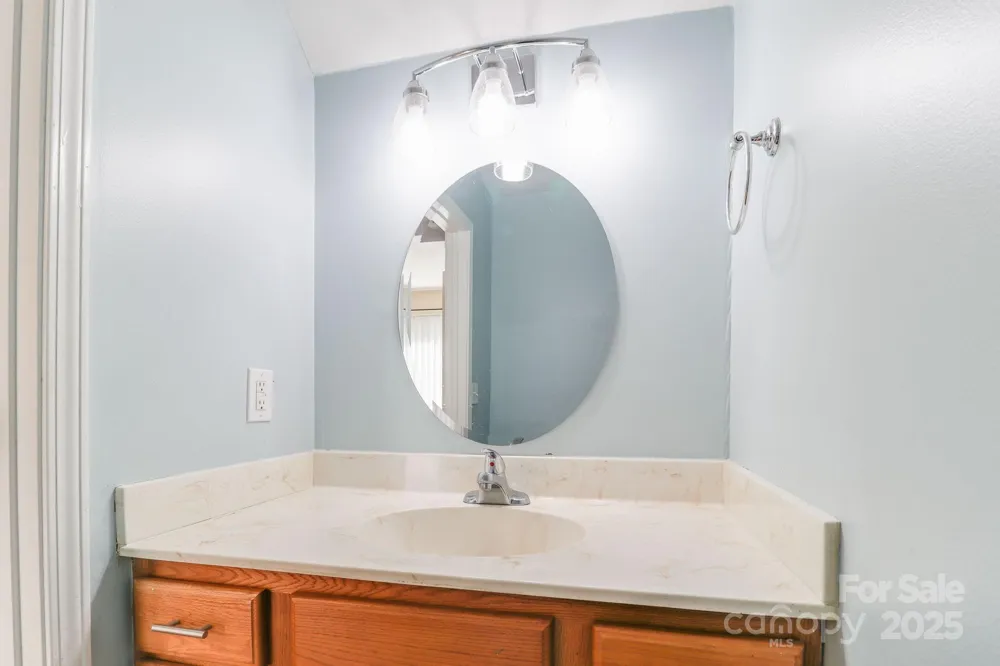 16 Aberdeen Drive Arden, NC 28704