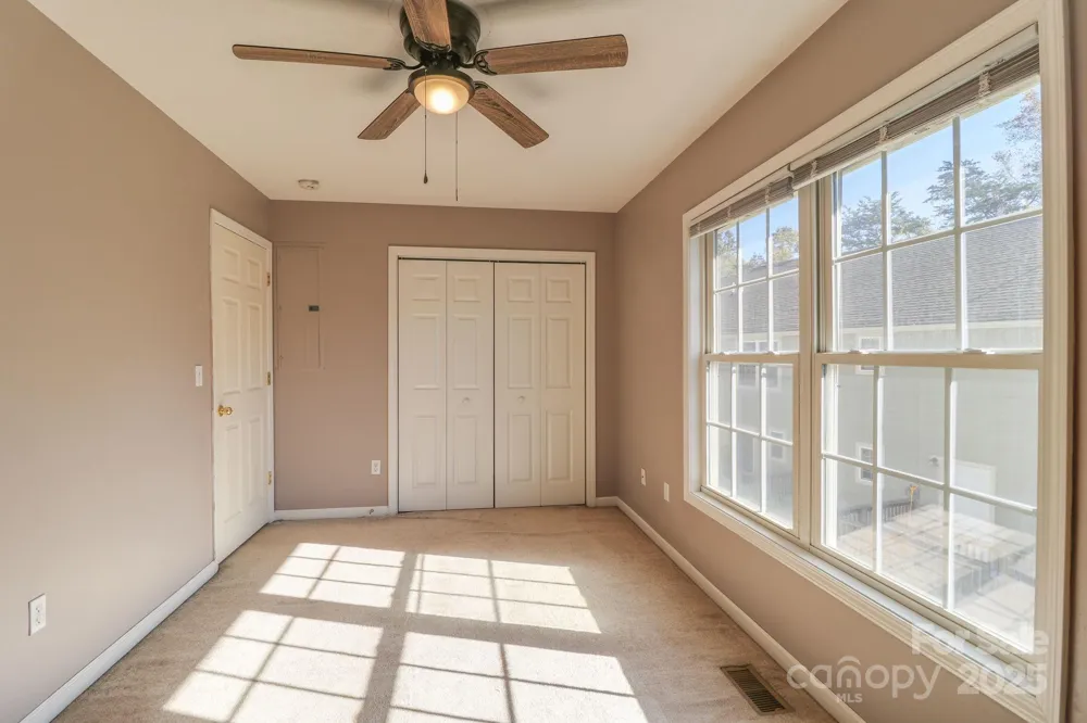 16 Aberdeen Drive Arden, NC 28704