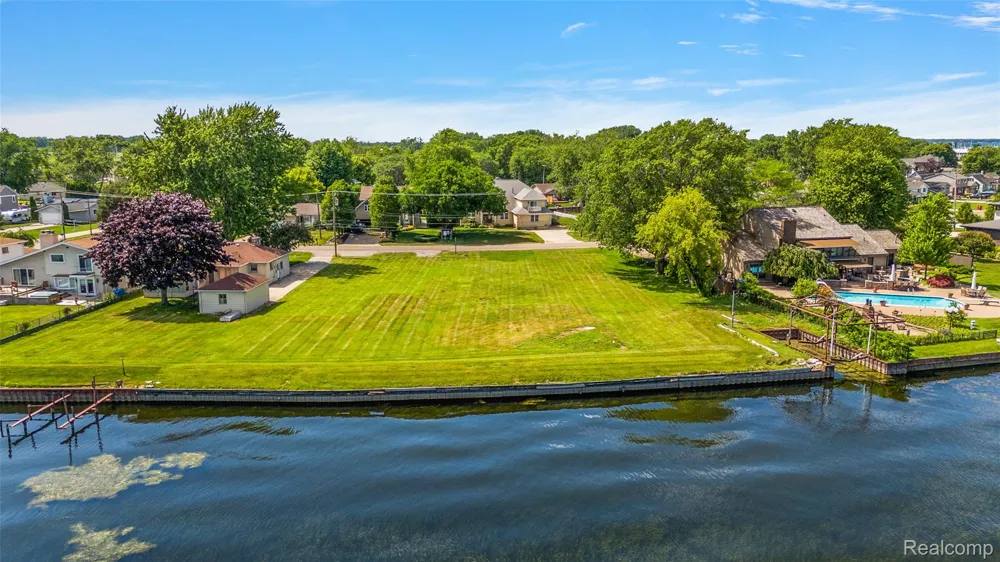 39196 Lakeshore Drive Harrison Charter Township, MI 48045